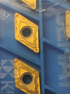 Kyocera Cermet-WSP DNMG110408-GP, Sorte PV90