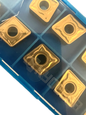 Kyocera WSP CNMG120412-WQ, Sorte CA515